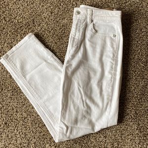 White denim jeans